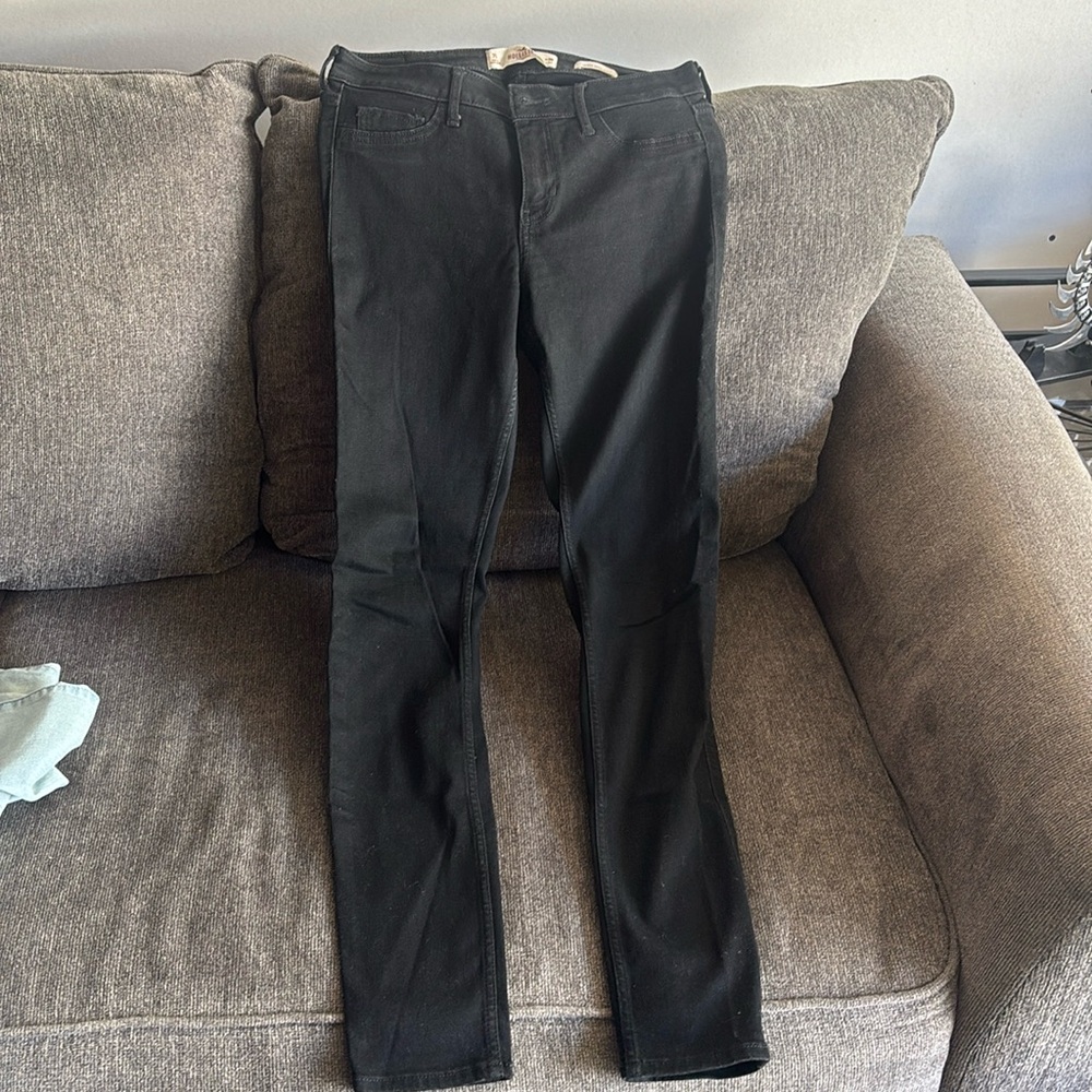 Hollister black low rise super skinny jeans
